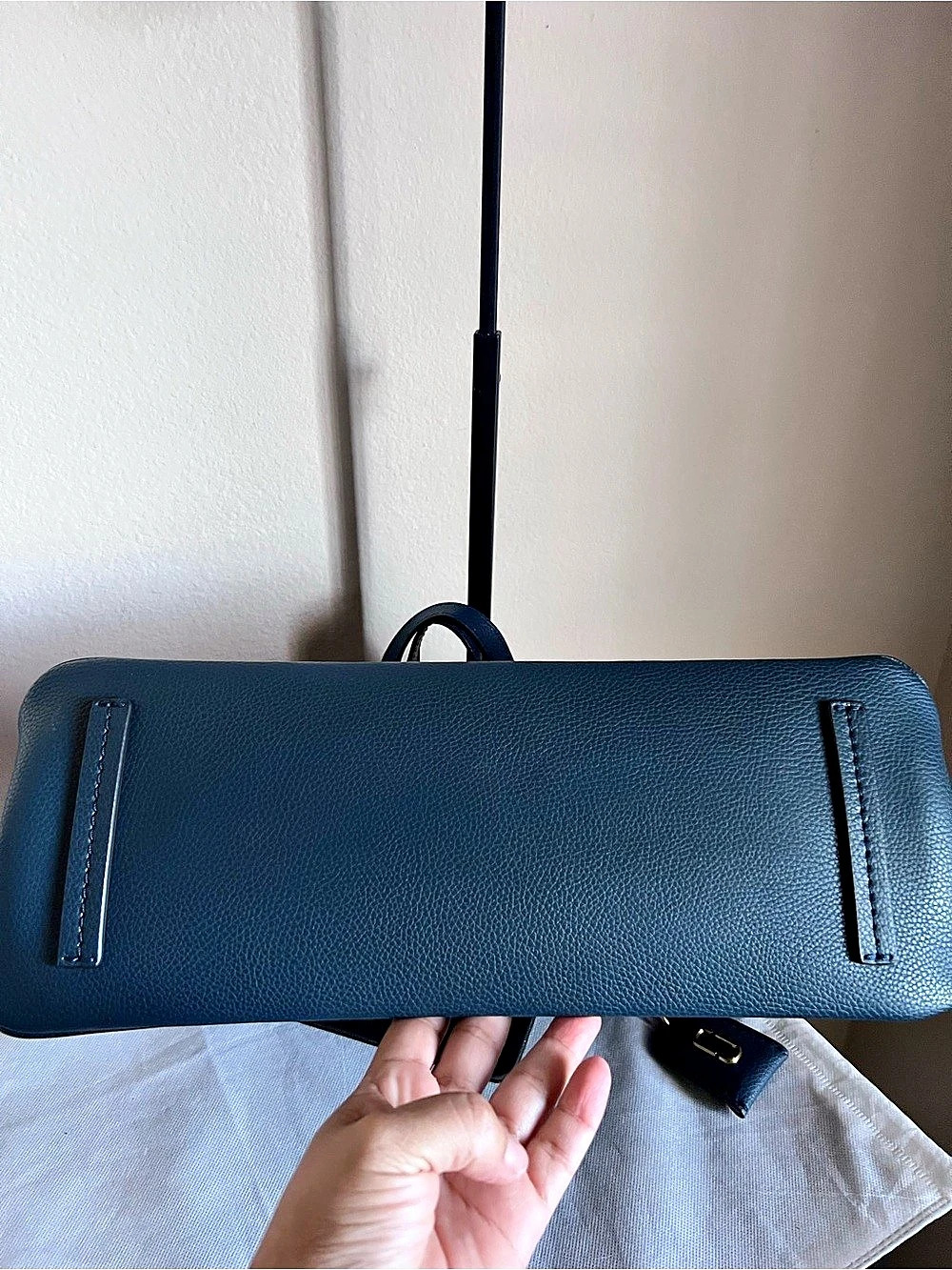 Marc Jacobs The Editor Leather Tote in Dark Teal & Red - Picture 4 of 13
